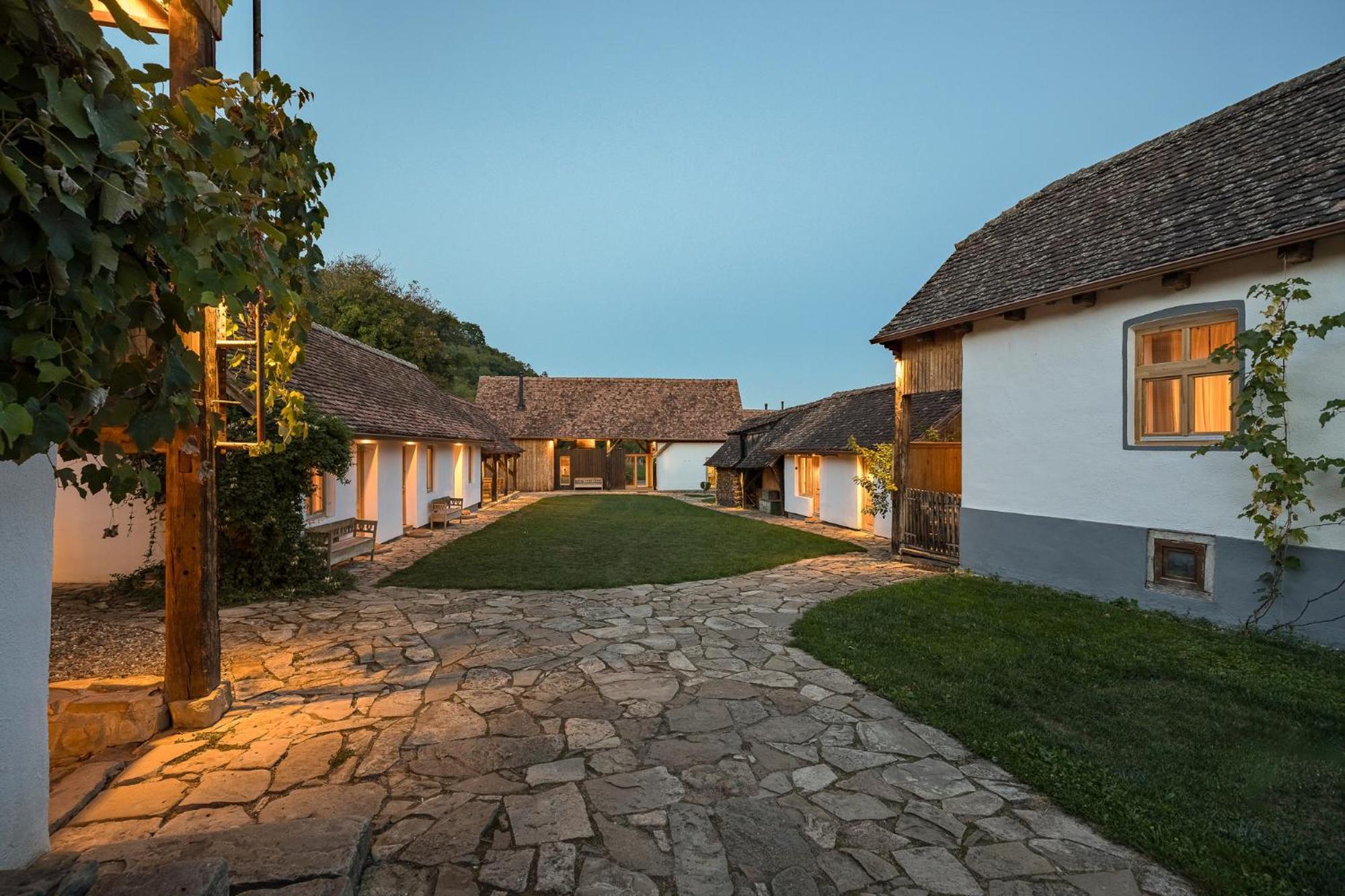 Mesendorf Gasthaus Экстерьер фото