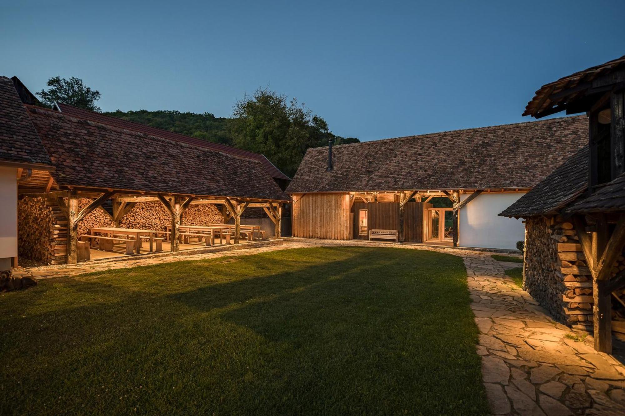 Mesendorf Gasthaus Экстерьер фото
